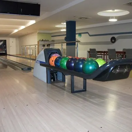 Famulus Hotel 4*