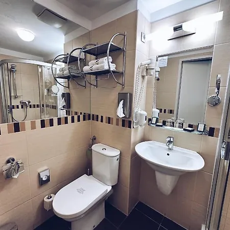 Famulus Hotel Gyor