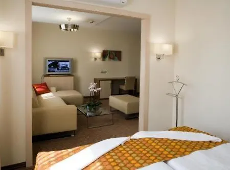 Famulus Hotel