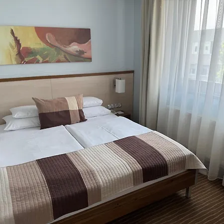 Szálloda Famulus Győr