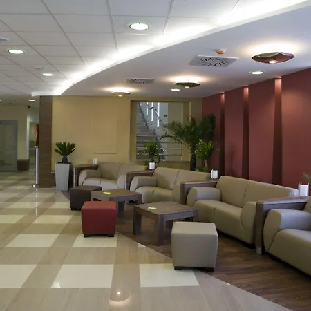 Famulus Hotel Győr