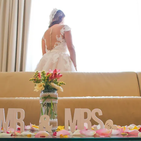 Famulus فندق غيور