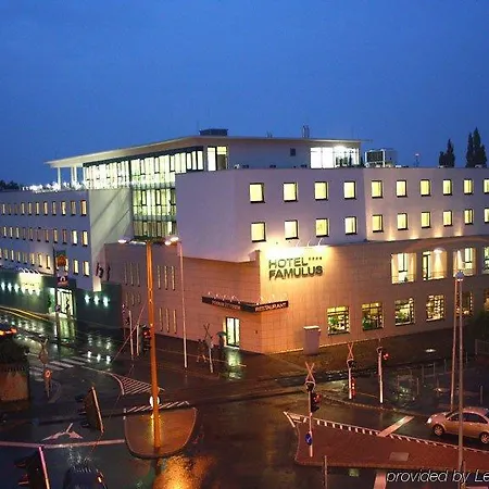 Famulus