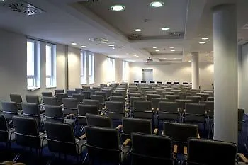 Famulus Hotel 4*