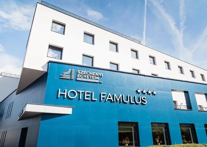 Famulus Hotel 4*
