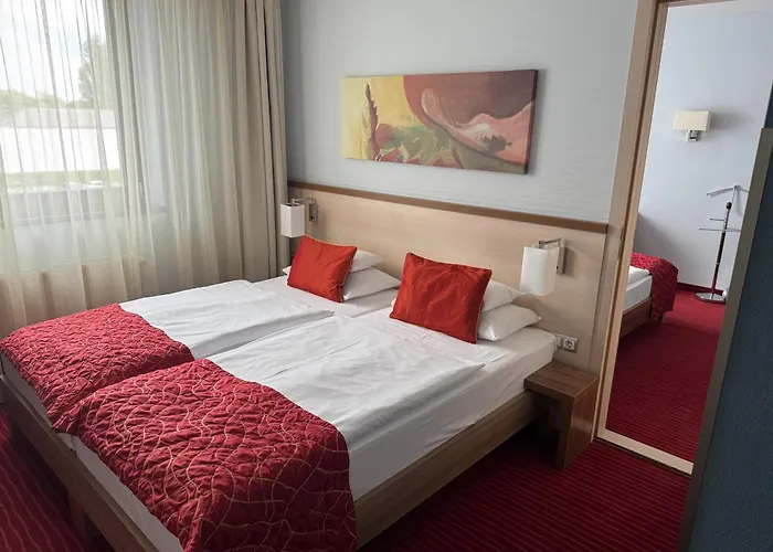 Famulus 4* Győr