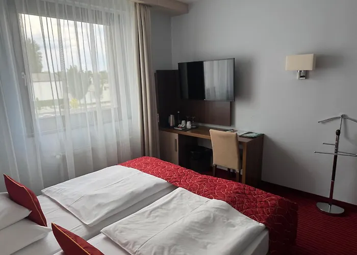 Famulus Hotel Győr