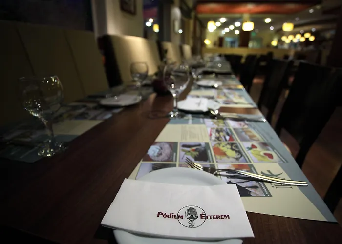 Famulus Hotel 4*